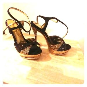 Gold and brown Swarovski embellished Pumps
